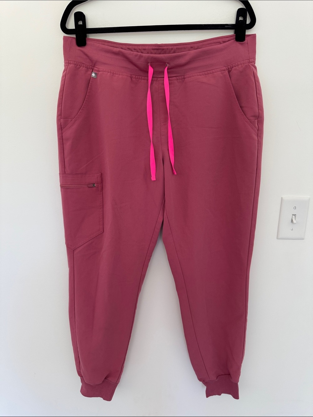 FIGS Rose Jogger Scrub Pants - Size L